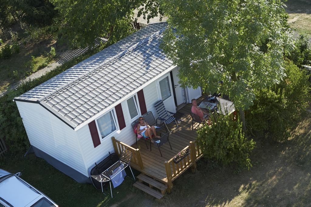 Camping Oase Praha Zlatníky Exterior photo